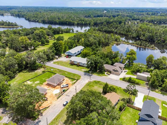 5392 Munson Hwy, Milton FL 32570 photo 4