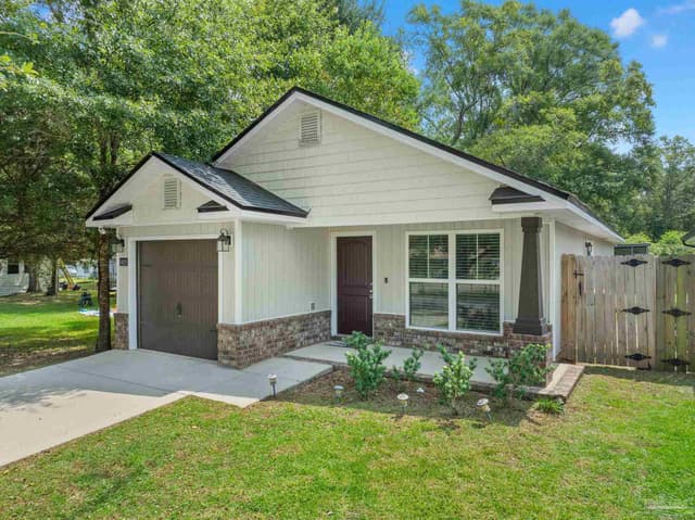 8628 Walnut Ave, Pensacola FL 32534 photo 3