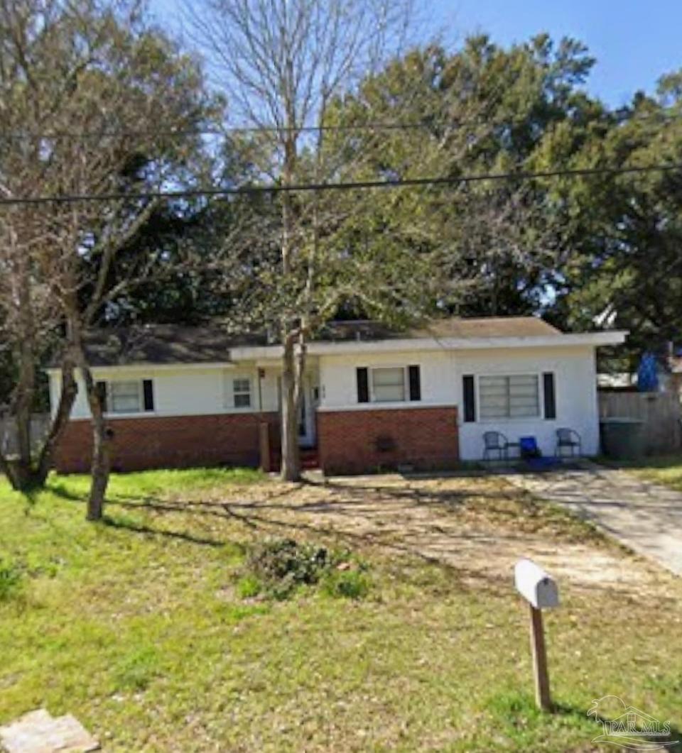 1019 Trenton Dr, Pensacola FL 32505 photo 1