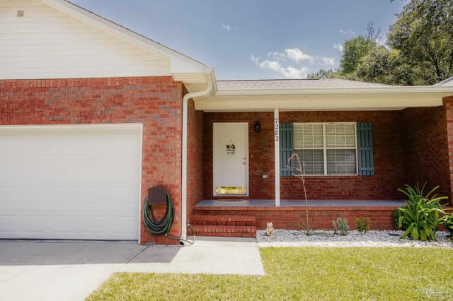 7282 Birdie Ln property photo