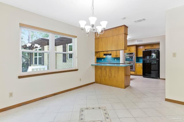 1245 Tecumseh Ct property photo