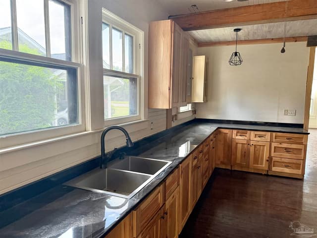 1004 S Pensacola Ave, Atmore AL 36502 photo 8