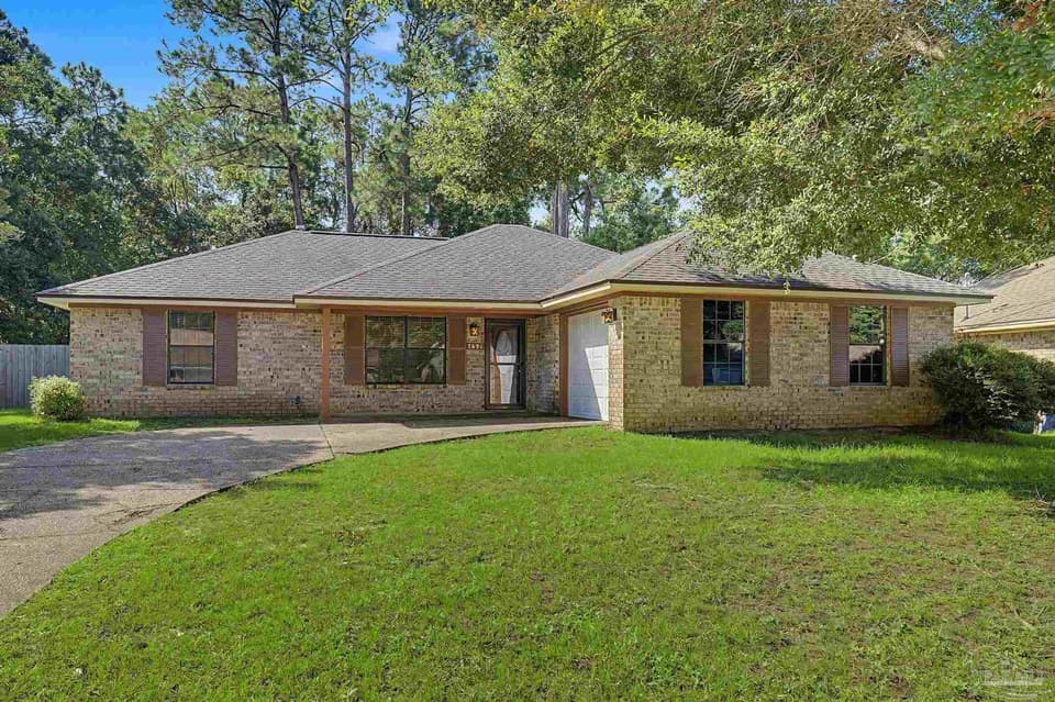 7691 Old Hickory Dr, Pensacola FL 32507 photo 1