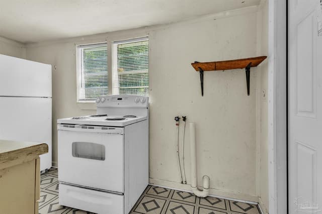 1040 Wayne Ave, Pensacola FL 32507 photo 14