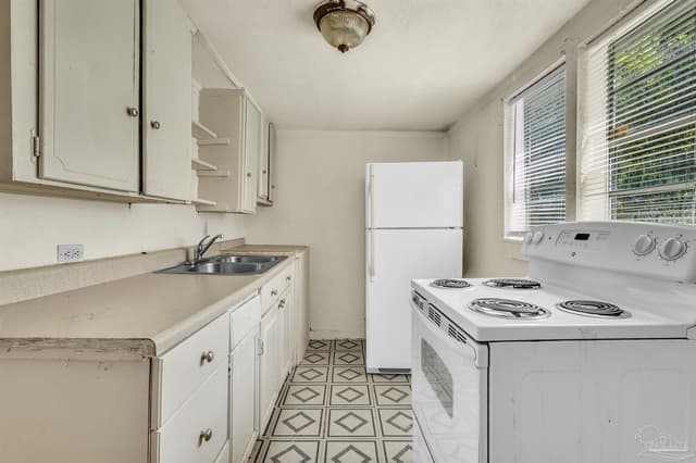 1040 Wayne Ave, Pensacola FL 32507 photo 15