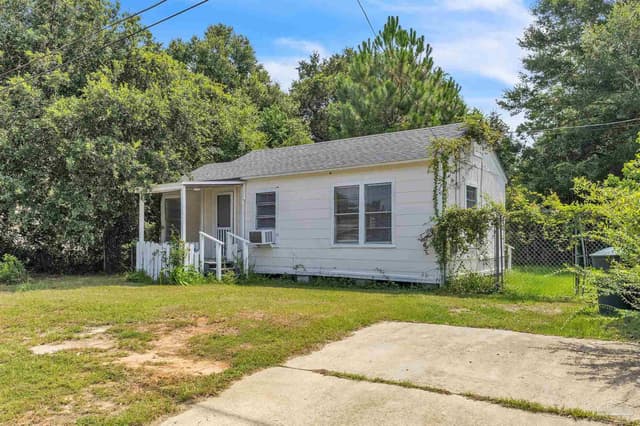 1040 Wayne Ave property photo