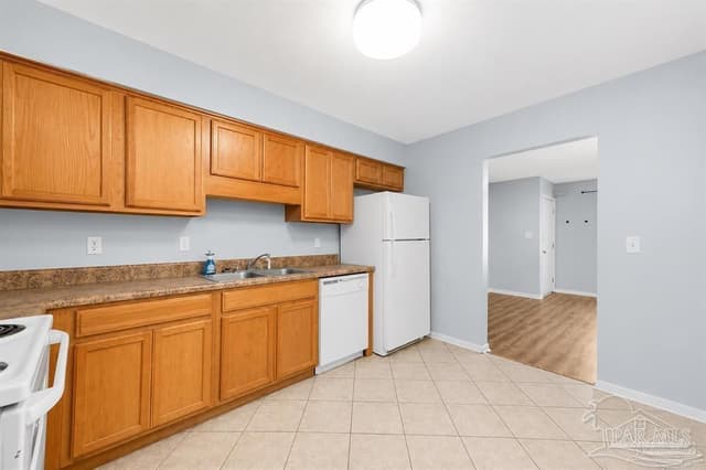 10140 Guidy Ln property photo
