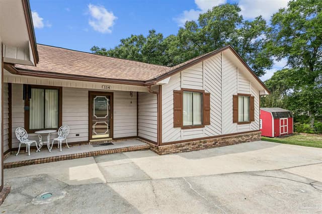 114 Thurston Pl, Crestview FL 32536 photo 8
