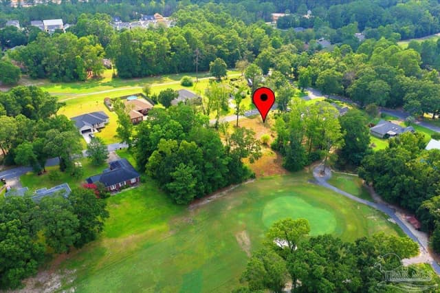 104 Par Ct, Crestview FL 32536 photo 6