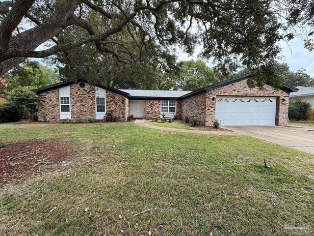 420 Dolphin St, Gulf Breeze FL 32561 exterior