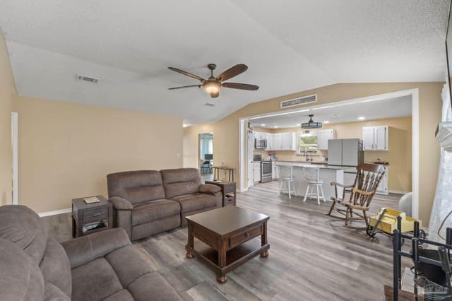 5321 Medicine Bow St, Milton FL 32570 photo 2