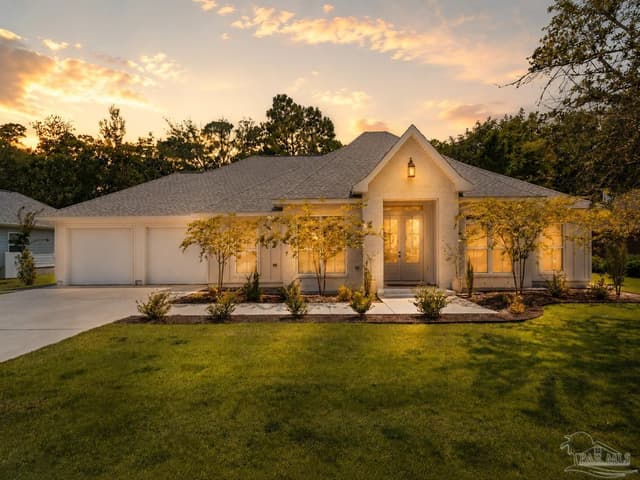 5751 Dunbar Cir, Milton FL 32583 exterior