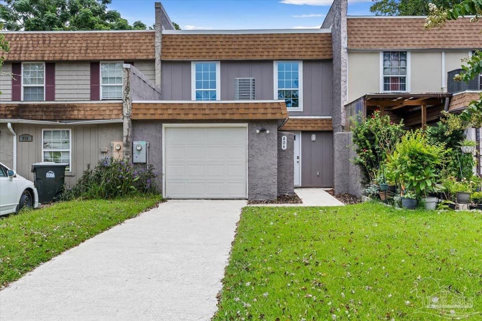 804 Esconditas Pl, Pensacola FL 32506 photo 1