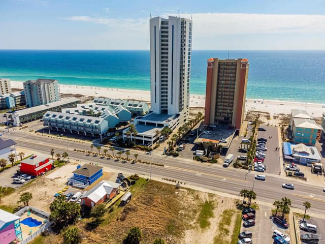 521 Beach Blvd # 702 property photo
