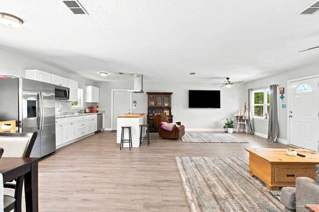 225 N Madison Dr, Pensacola FL 32505 photo 10