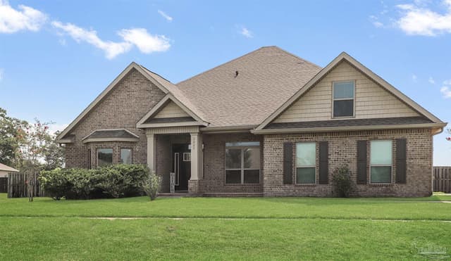 2825 Gemstone Cir, Pace FL 32571 exterior