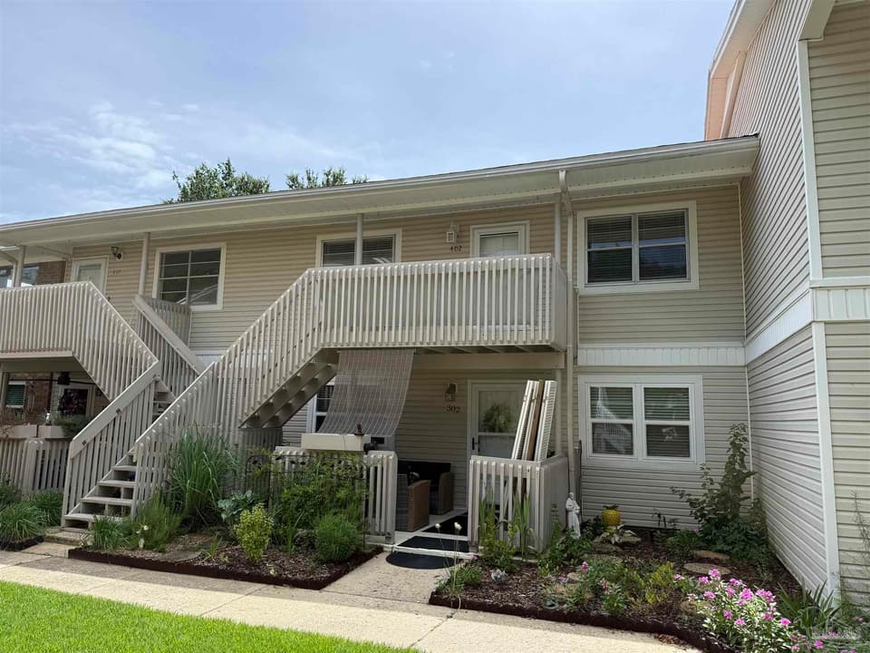 1200 Shoreline Dr # 402, Gulf Breeze FL 32561 photo 1