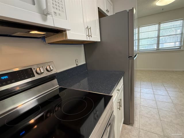 1200 Shoreline Dr # 402, Gulf Breeze FL 32561 photo 11