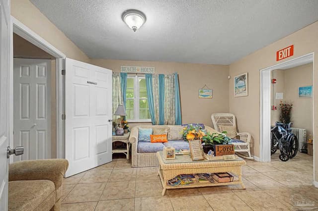 2910 Michael Dr, Pensacola FL 32505 photo 8