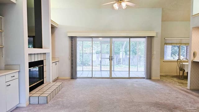 950 Shadow Ridge Dr property photo