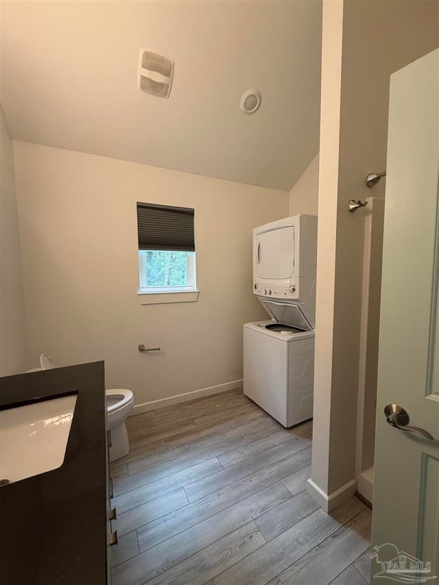 3950 Reinhardt Village Rd, Milton FL 32583 photo 8