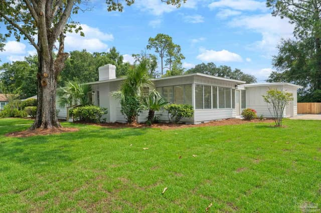 1800 Baylen St property photo