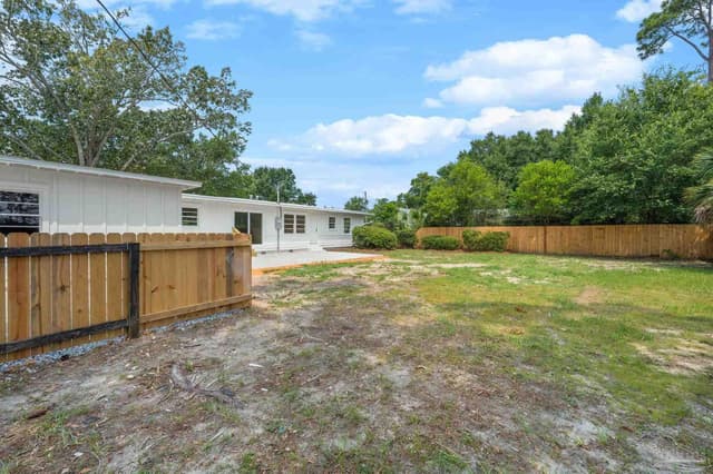 1800 N Baylen St, Pensacola FL 32501 photo 32