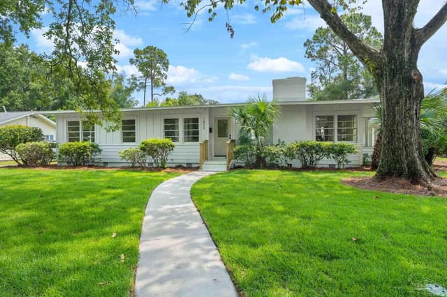1800 N Baylen St, Pensacola FL 32501 exterior