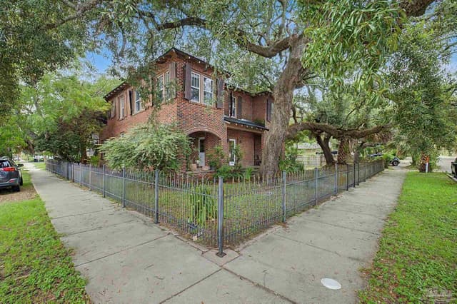 401 N Barcelona St, Pensacola FL 32501 photo 3