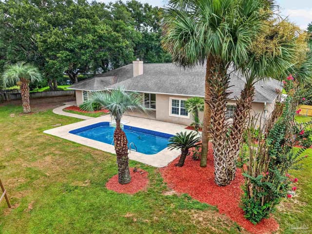 3026 Killarney Dr, Pace FL 32571 photo 2