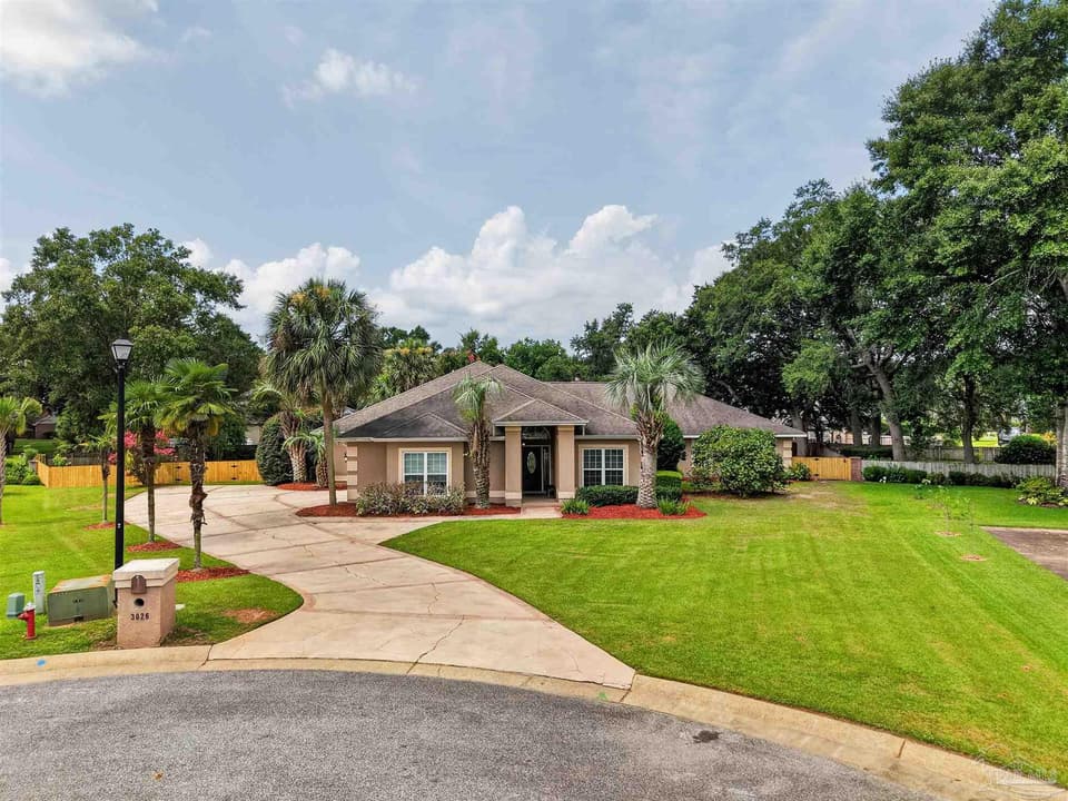 3026 Killarney Dr, Pace FL 32571 photo 1