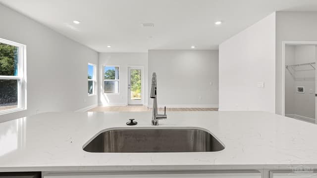 4994 Gaineswood Dr property photo