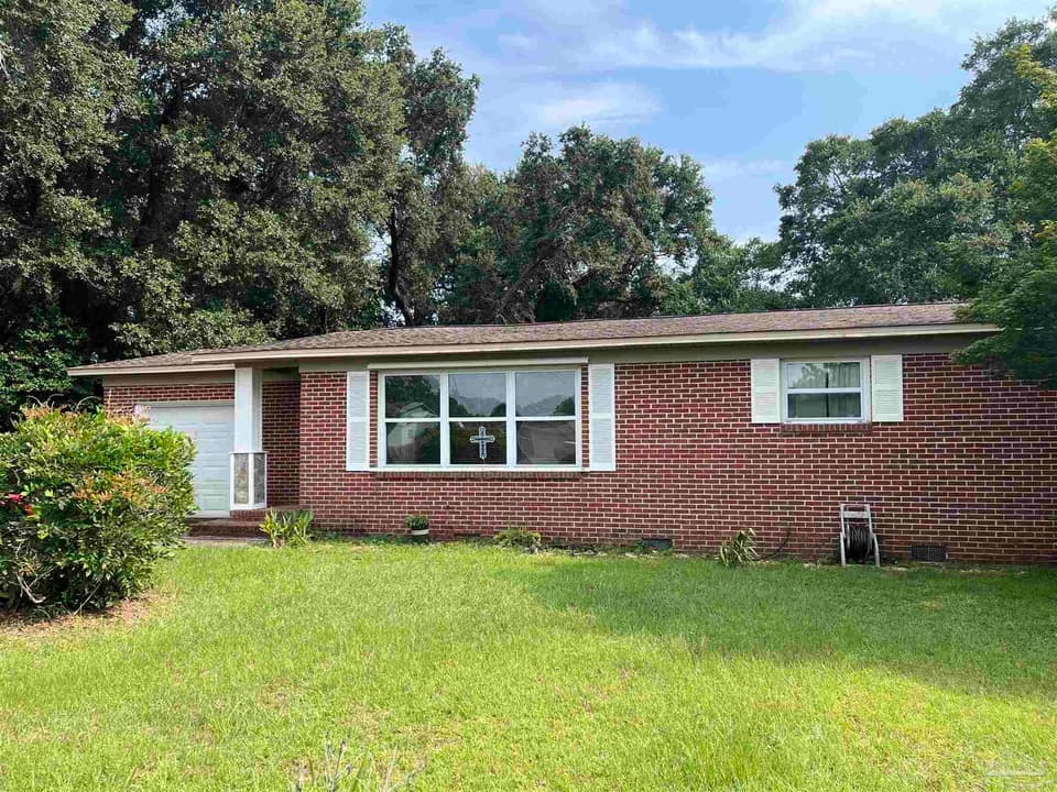 2345 Teate Ave, Pensacola FL 32504 photo 1