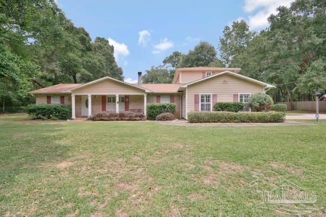 6242 Foxglove Rd, Milton FL 32570 exterior