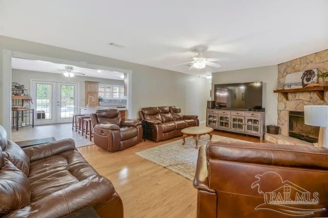 6242 Foxglove Rd, Milton FL 32570 photo 8