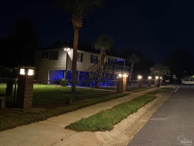 320 E Mallory St, Pensacola FL 32503 photo 2