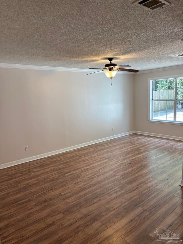 3111 Leesburg Sq, Pensacola FL 32504 photo 6
