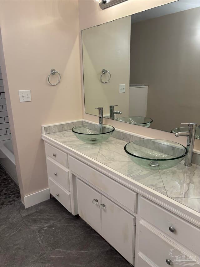 3111 Leesburg Sq, Pensacola FL 32504 photo 22