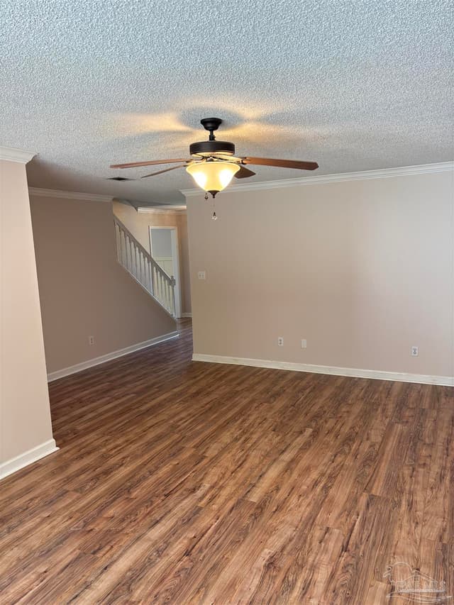 3111 Leesburg Sq, Pensacola FL 32504 photo 7