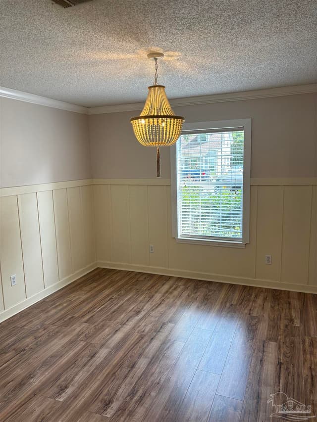 3111 Leesburg Sq property photo