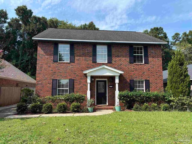 3111 Leesburg Sq, Pensacola FL 32504 exterior