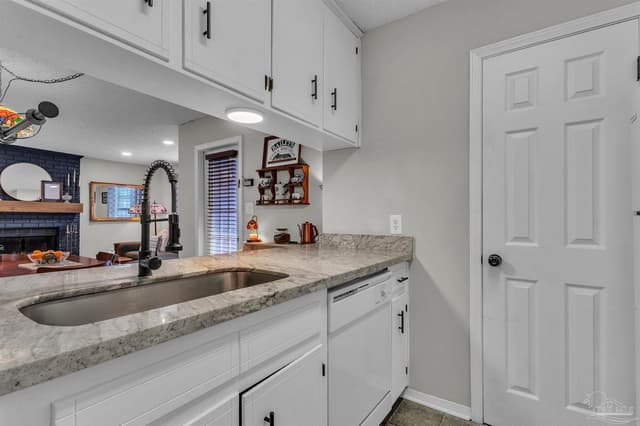 1806 San Dollar Cir, Pensacola FL 32504 photo 8