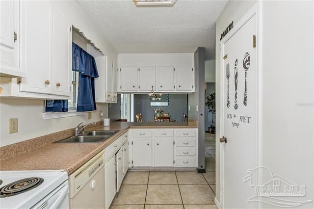 10720 Willow Lake Dr, Pensacola FL 32506 photo 7