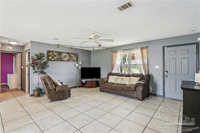 10720 Willow Lake Dr property photo
