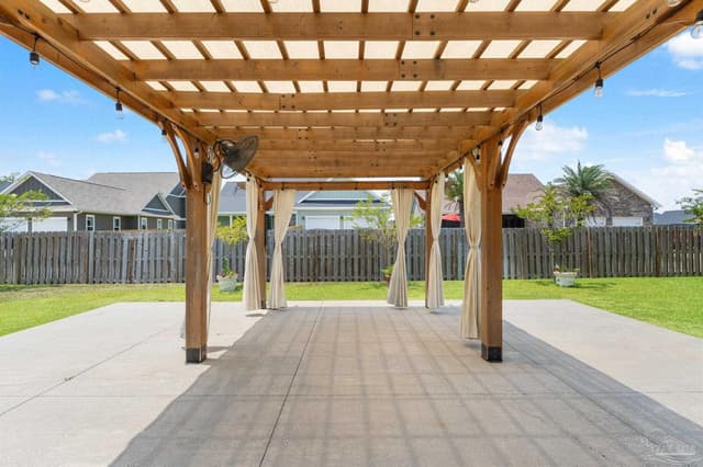 2437 Okatie Ln, Cantonment FL 32533 photo 9