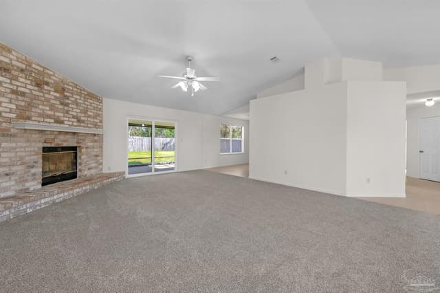 9568 Brentwood Blvd, Navarre FL 32566 photo 11