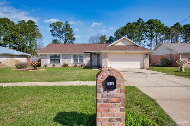 9568 Brentwood Blvd, Navarre FL 32566 photo 4