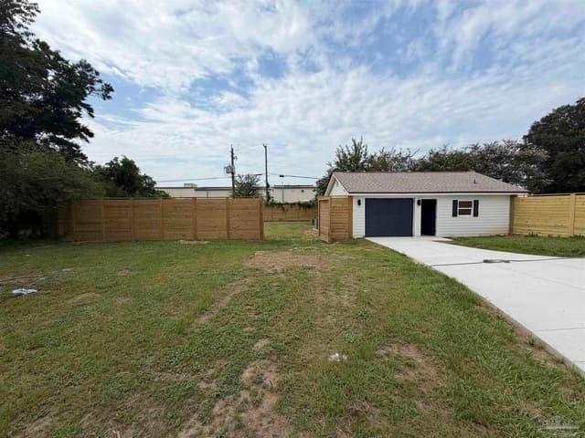 341 Lowell Ln, Pensacola FL 32514 photo 4