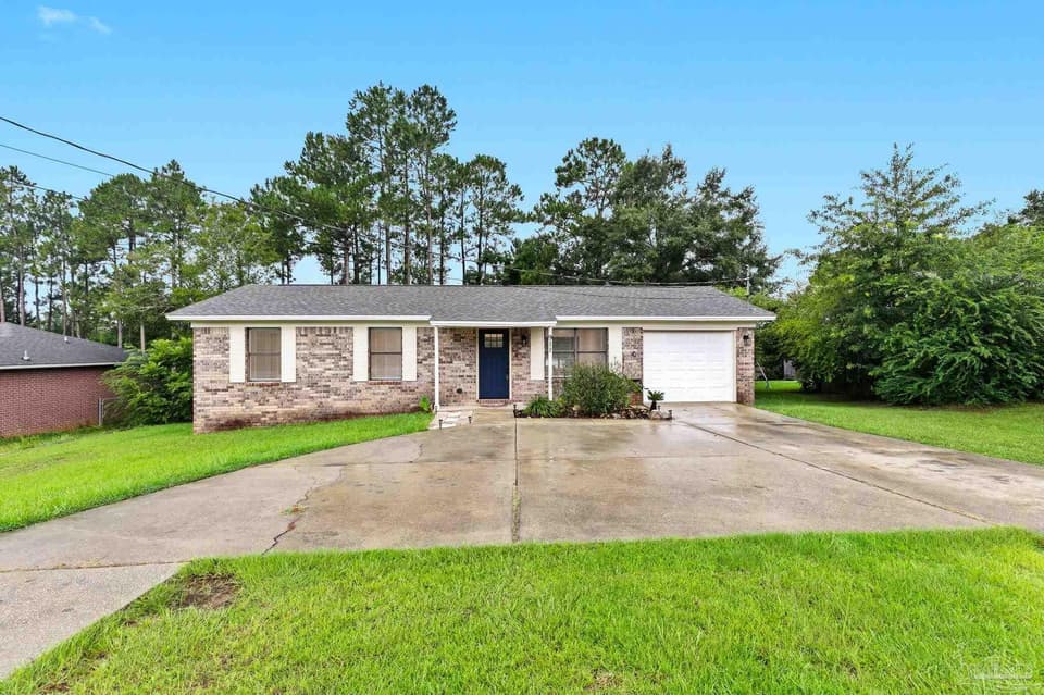 911 Jacks Branch Rd, Cantonment FL 32533 photo 1