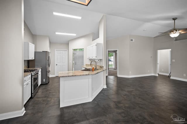 107 Bosque Ct, Cantonment FL 32533 photo 7
